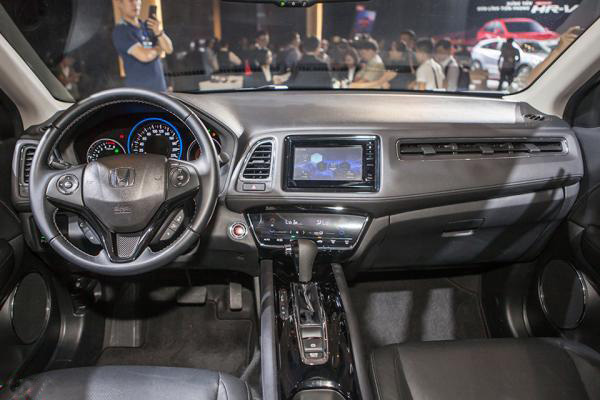Honda Giải Phóng bán Honda HR-V 2022 nhập khẩu nguyên chiếc, xe đủ màu, giao ngay