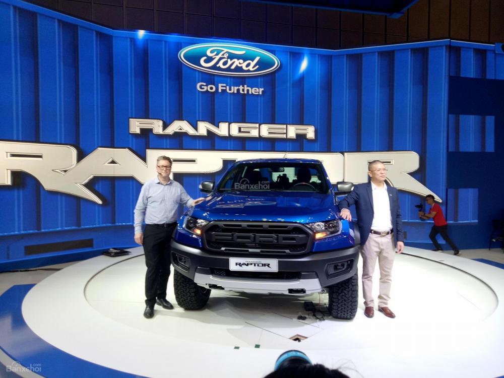 Giá lăn bánh Ford Ranger Rapter 2019 mới ra mắt thị trường Việt