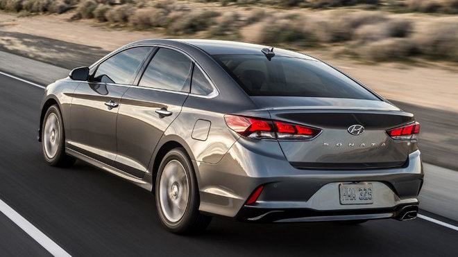 Giá xe Hyundai Sonata 2018 được đánh giá là khá vừa tầm