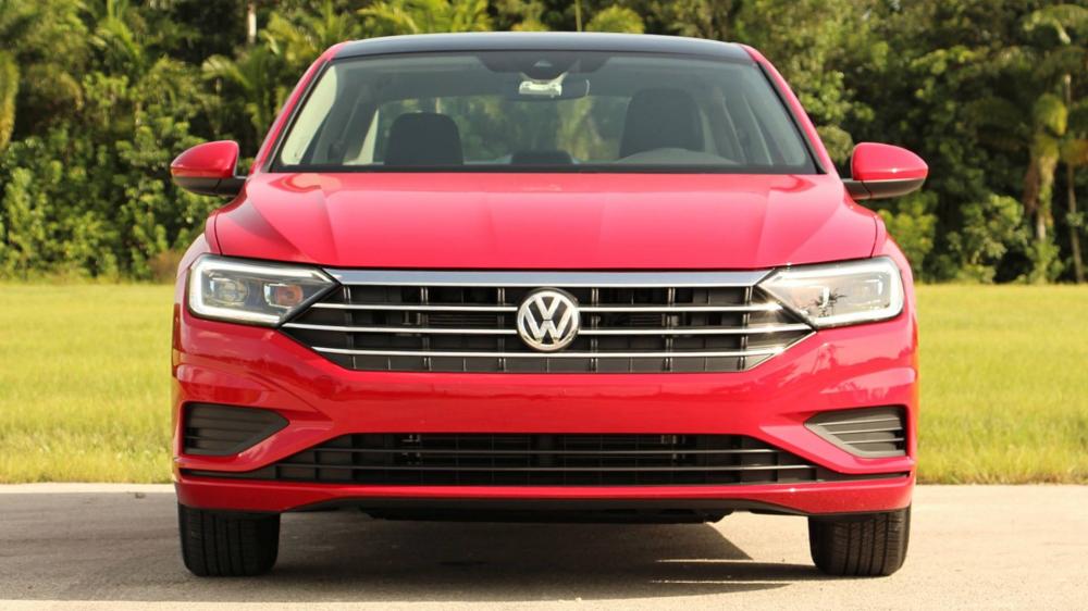 Đánh giá đầu xe Volkswagen Jetta 2018