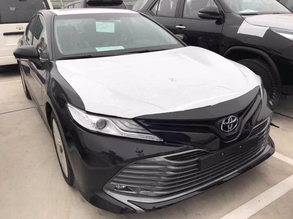 Lô xe Toyota Camry 2019 đầu tiên đã cập bến Việt Nam a1