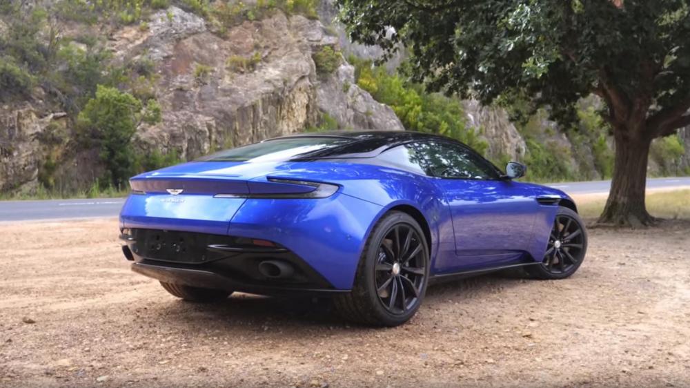 Aston Martin Vantage V8 và DB11 V8 thế hệ mới chính thức mở bán tại Việt Nam a2