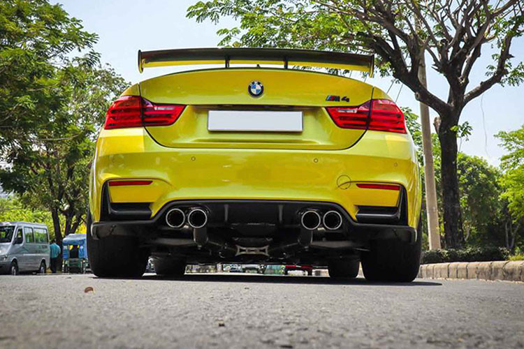 Soi chi tiết chiếc BMW M4 2016 giá 3,2 tỷ hiếm gặp ở Sài Gòn a3