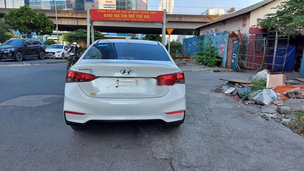 Bán Hyundai Accent năm 2019, màu trắng còn mới