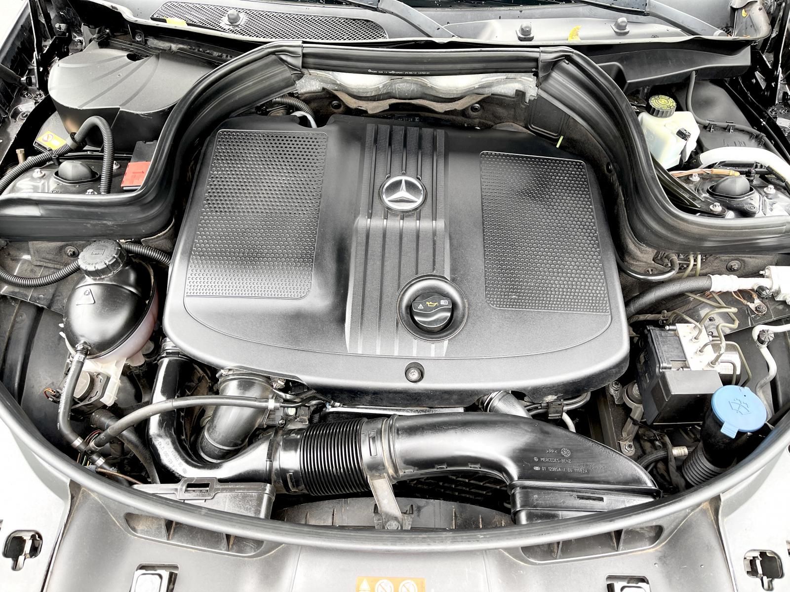 Mercedes-Benz GLK 250 2014 - CDI máy dầu nhập Mỹ 2014 gầm cao đủ đồ chơi không thiếu món nào, cốp điện nội thất đẹp   