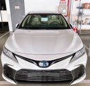 Bán xe Toyota Camry đời 2022, xe nhập giá 1 tỷ 50 tr tại Tp.HCM