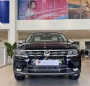 Volkswagen Tiguan 2022 - Volkswagen Tiguan Luxury S 2022 màu Đen - Giao ngay, khuyến mãi tháng 11: 50% phí trước bạ và quà tặng giá 1 tỷ 929 tr tại Tp.HCM