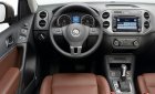 Volkswagen Tiguan E 2016 - Cần bán xe Volkswagen Tiguan E sản xuất 2016, màu đỏ, nhập khẩu