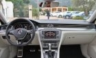 Volkswagen Passat GP 2016 - Volkswagen Passat 1.8 GP đời 2016, màu đen, nhập khẩu Đức. Tặng 3 năm bảo dưỡng miễn phí