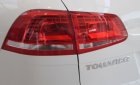 Volkswagen Touareg GP 2015 - Volkswagen Touareg 3.6l GP đời 2014, màu trắng, nhập Đức, chung khung gầm Q7. Tặng 100% thuế trước bạ. LH 0916777090