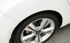 Hyundai Veloster 2011 - Cần bán Hyundai Veloster đời 2011, màu trắng