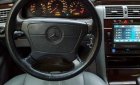 Mercedes-Benz E230 1996 - Bán xe Mercedes Benz E230 1996, xe đẹp, nguyên bản
