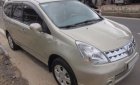 Nissan Grand livina 2012 - Cần bán Nissan Grand livina đời 2012 xe gia đình