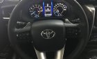Toyota Fortuner V 4x2AT 2017 - Cần bán xe Toyota Fortuner V 4x2AT sản xuất 2017 màu đen, nhập khẩu chính hãng