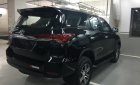 Toyota Fortuner V 4x2AT 2017 - Cần bán xe Toyota Fortuner V 4x2AT sản xuất 2017 màu đen, nhập khẩu chính hãng