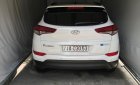 Hyundai Tucson 2016 - Cần bán gấp Hyundai Tucson 2016, màu trắng, nhập khẩu nguyên chiếc
