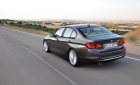 BMW 3 Series 320i 2017 - BMW 320i 2017, màu nâu, nhập khẩu, ưu đãi cực sốc, có xe giao ngay