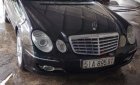 Mercedes-Benz E200 2009 - Cần bán lại xe Mercedes đời 2009, màu đen, nhập khẩu nguyên chiếc, giá chỉ 590 triệu