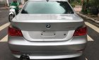 BMW 5 Series 520i 2004 - Bán xe BMW 5 Series sản xuất 2004 màu bạc, 408 triệu, xe nhập ĐKLĐ 2008 xe đẹp