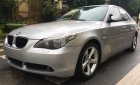 BMW 5 Series 520i 2004 - Bán xe BMW 5 Series sản xuất 2004 màu bạc, 408 triệu, xe nhập ĐKLĐ 2008 xe đẹp