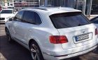 Bentley Bentayga 2016 - Bán xe Bentley Bentayga đời 2016, màu trắng, nhập khẩu nguyên chiếc