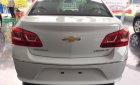 Chevrolet Cruze LT 2017 - Bán Chevrolet Cruze 1.6 LT màu trắng, 158 triệu lăn bánh, vay tối đa 90%, bảo hành 3 năm, Nhung 0907.148.849