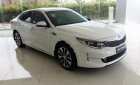 Kia Optima 2.0GAT 2018 - Bán Kia Optima 2.0GAT năm sản xuất 2018, màu trắng, giá chỉ 779 triệu