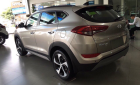 Hyundai Tucson   AT 2017 - Bán xe Hyundai Tucson full xăng 2.0 AT, hỗ trợ vay 85% giá trị xe. Hotline 0935904141 - 0948945599