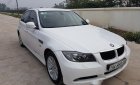 BMW 3 Series 320i 2008 - Cần bán xe BMW 3 Series 320i đời 2008, màu trắng, 520 triệu