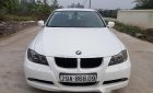 BMW 3 Series 320i 2008 - Cần bán xe BMW 3 Series 320i đời 2008, màu trắng, 520 triệu