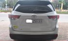 Toyota Highlander LE 2011 - Bán Toyota Highlander LE đời 2011, màu trắng, xe nhập, xe công ty xuất hóa đơn