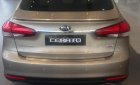 Kia Cerato 2.0AT 2018 - Bán Kia Cerato 2.0 AT đời 2018, màu vàng - LH 0979 684 924