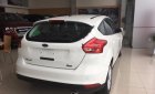 Ford Focus Trend 1.5L 2017 - Bán xe Ford Focus Trend đời 2017, màu trắng, 580 triệu