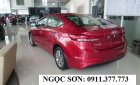 Hyundai Elantra 2017 - Bán xe Hyundai Elantra khuyến mãi sốc tháng 4, trả góp 90% xe, LH Ngọc Sơn: 0911.377.773