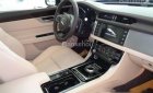 Jaguar XF 2017 - Bán xe Jaguar XF Pure 2017 màu đen, màu đen, xe giao ngay, khuyến mãi giá tốt nhất - 0918842662