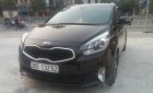 Kia Rondo 2015 - Cần bán lại xe Kia Rondo đời 2015, màu đen, 680tr