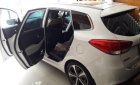 Kia Rondo 2.0 2016 - Cần bán lại xe Kia Rondo 2.0 đời 2016, màu trắng như mới, giá chỉ 700 triệu