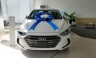 Hyundai Elantra 2018 - Bán xe Hyundai Elantra sản xuất 2018, màu trắng, 560 triệu