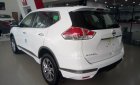 Nissan X trail SL PremiumL 2018 - Cần bán xe Nissan X trail SL PremiumL đời 2018, màu trắng, giao xe ngay trong ngày đó