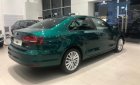 Volkswagen Jetta 2017 - Bán Volkswagen Jetta sản xuất năm 2017, nhập khẩu nguyên chiếc, chỉ cần 270 triệu, có nhiều màu để lựa chọn