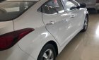 Hyundai Elantra 2015 - Cần bán Hyundai Elantra 2015, màu trắng, xe nhập, 470tr
