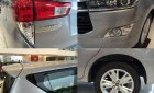 Toyota Innova E 2018 - Cần bán xe Toyota Innova 2.0E đời 2018- Giảm giá 50trđ- tặng phụ kiện+ Bảo hiểm vật chất