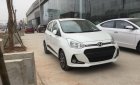 Hyundai Grand i10 1.2L AT 2018 - Cần bán xe Hyundai Grand i10 1.2L AT đời 2018, màu trắng, giá tốt xe giao ngay