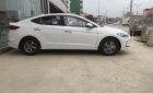 Hyundai Elantra 1.6 MT 2018 - Cần bán Hyundai Elantra 1.6 MT đời 2018, màu trắng, giá bán thương lượng
