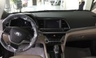 Hyundai Elantra 1.6 MT 2018 - Cần bán Hyundai Elantra 1.6 MT đời 2018, màu trắng, giá bán thương lượng