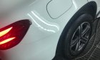 Mercedes-Benz Smart 250 2016 - Cần bán lại xe Mercedes GLC250 đời 2016, màu trắng