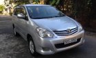 Toyota Innova G 2010 - Bán Toyota Innova G sản xuất năm 2010, màu bạc xe gia đình giá cạnh tranh