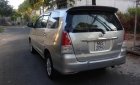 Toyota Innova G 2010 - Bán Toyota Innova G sản xuất năm 2010, màu bạc xe gia đình giá cạnh tranh