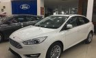 Ford Focus 2018 - Bán Ford Focus 2018, hỗ trợ trả góp lên tới 90%, chỉ cần 100tr nhận xe ngay. Hỗ trợ giảm giá lên tới 70tr đồng