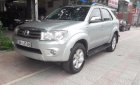 Toyota Fortuner 2.5G 2011 - Bán ô tô Toyota Fortuner 2.5MT đời 2011, màu bạc